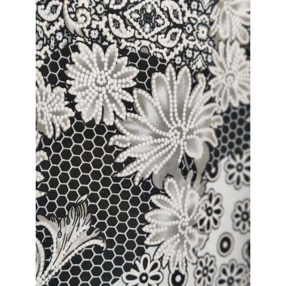 Exclusive One Top Silky Stretch Knit Black White Cream Floral Print Pointed Hem - Picture 3 of 10